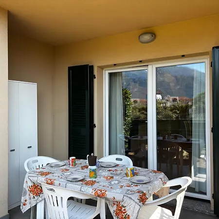 Casa - Larihome A100 Lägenhet *