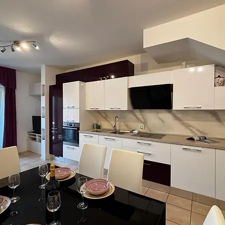 Casa - Larihome A100 Lägenhet *
